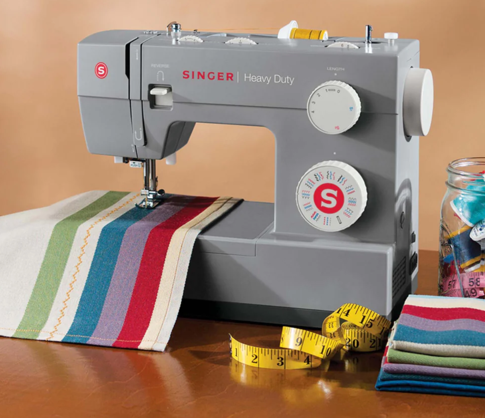 ماكينة خياطة سنجر هيفي ديوتي 4432